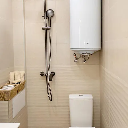 Comfort 1br - Chayka By Flat Manаger Apartment Warna